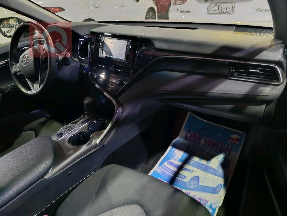 تۆیۆتا کامری